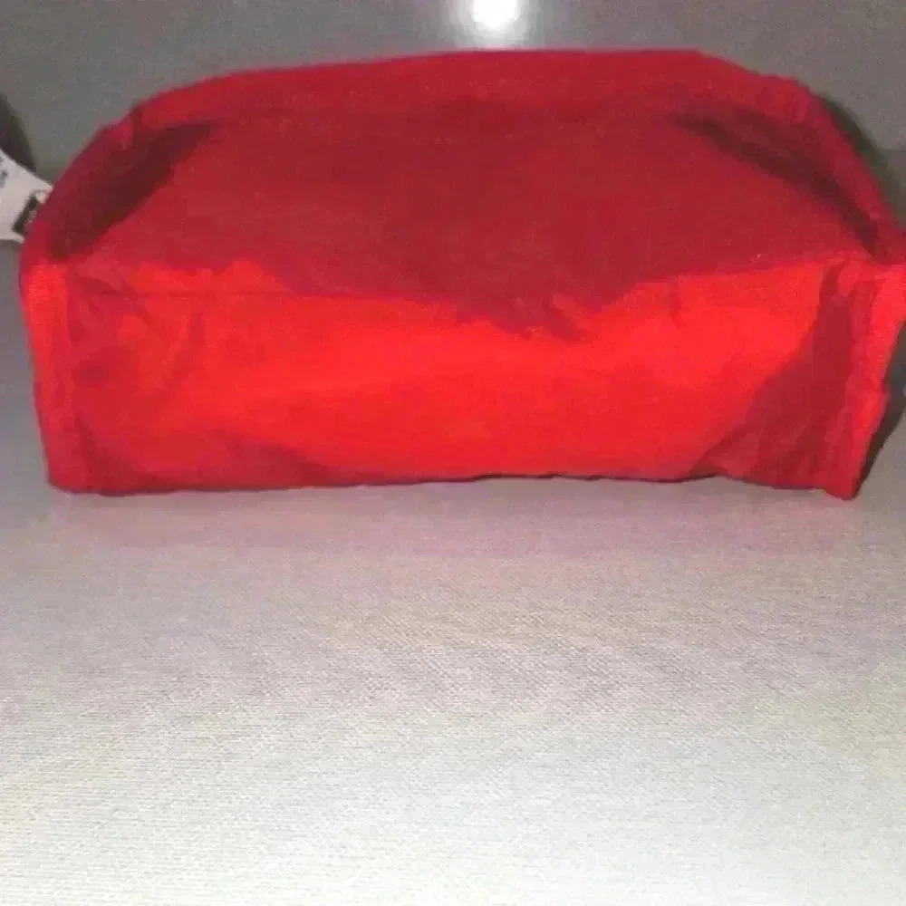 LeSportSac Lamb Black & Red Patterned Zipper Cosmetic Travel Bag 6.5 X 4 X 2" - Picture 13 of 13